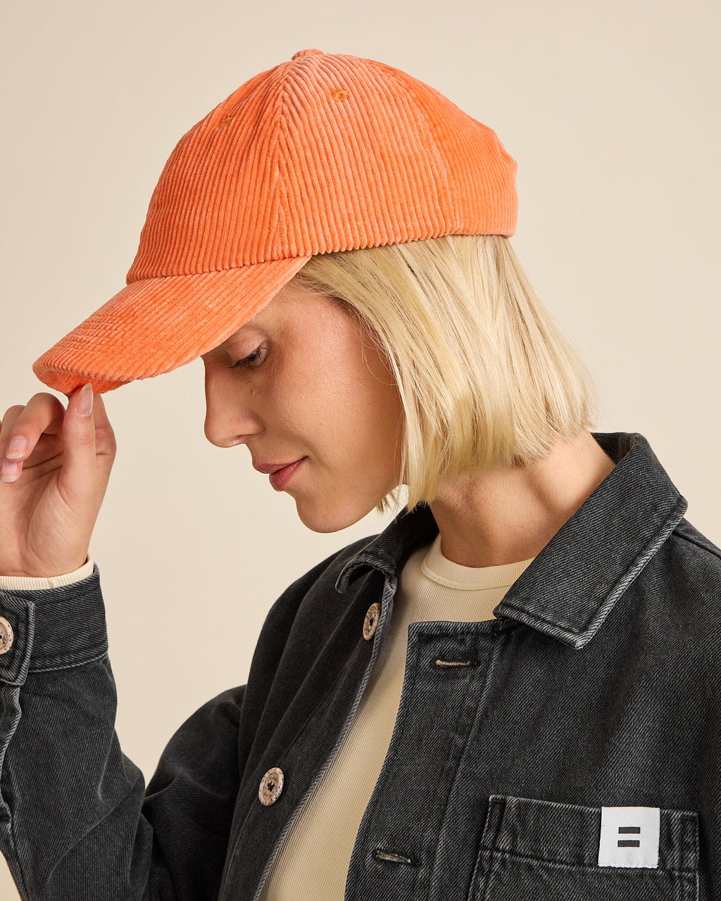 Czapka ze Sztruksu Peach