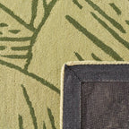 Cedro blanco – Alfombra de lana con motivos de follaje - verde Cedro blanco