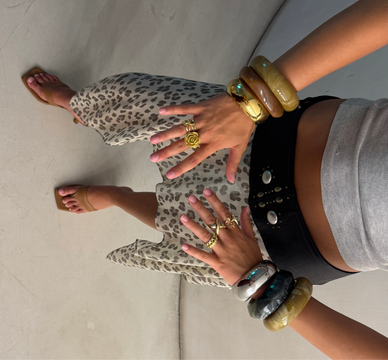 Pulsera atrevida