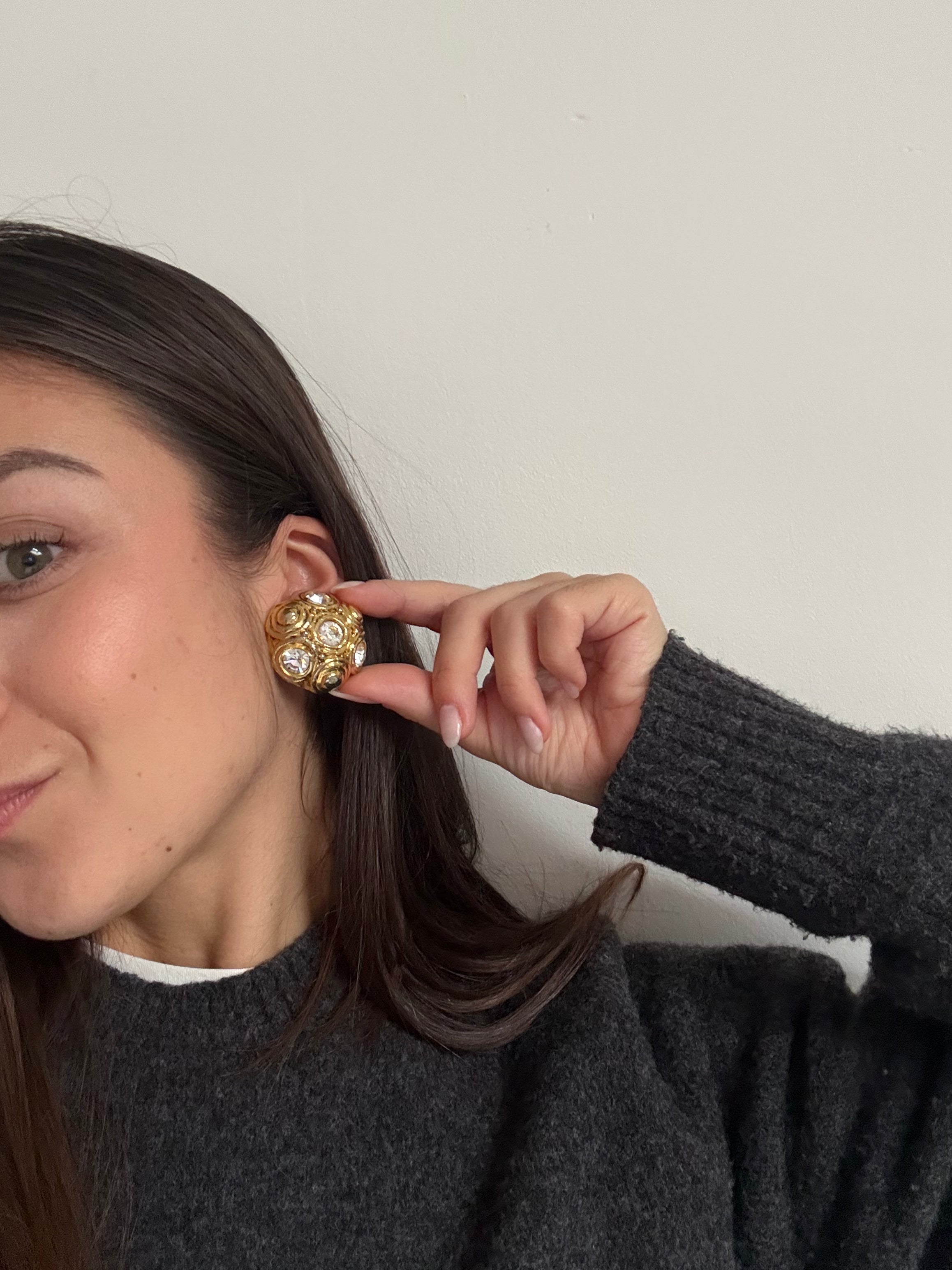 Boucles D’Oreilles Vintage - Résine Dorée Et Strass