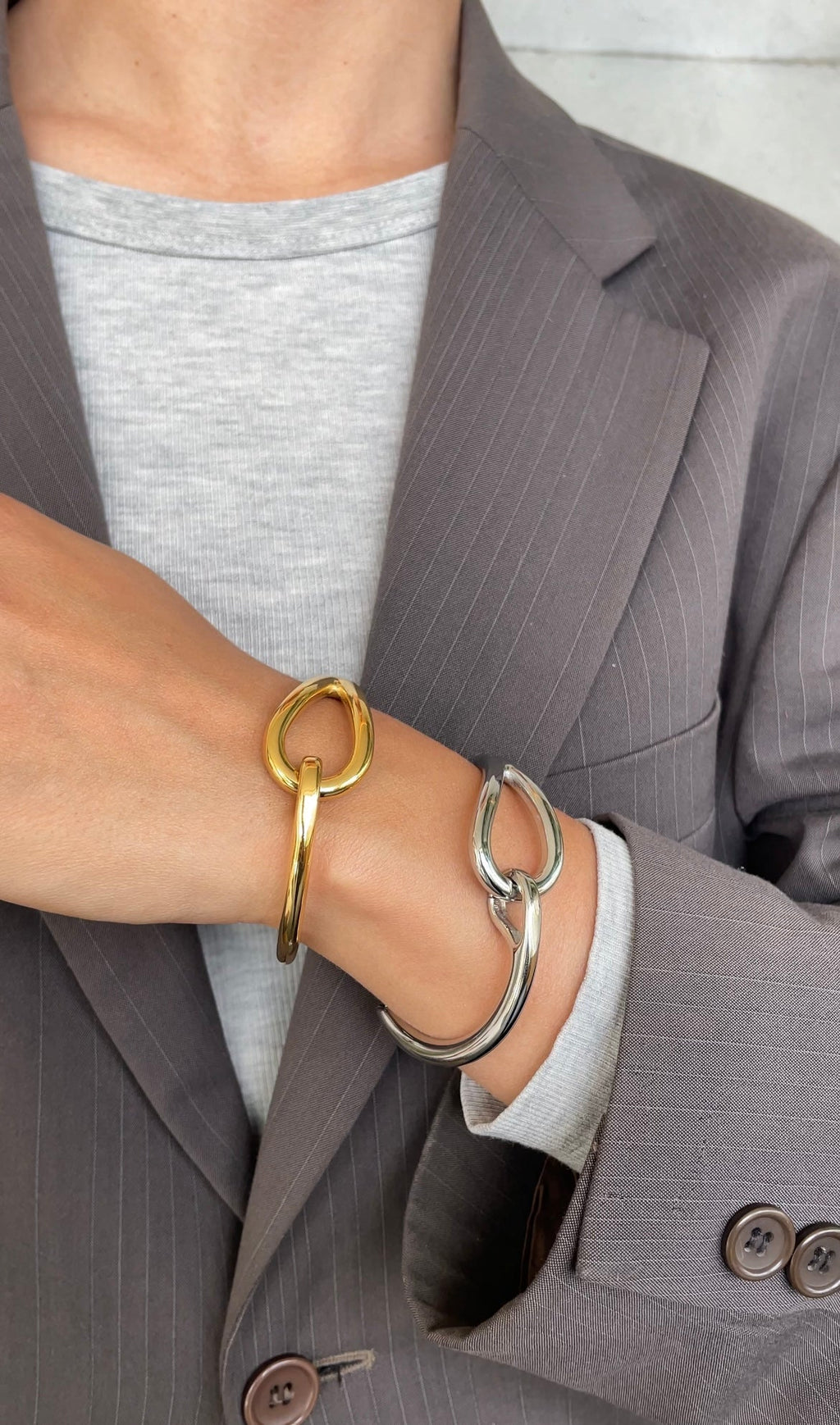 Bracelet Drop Bangle