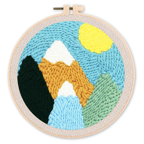 Punch Needle Montagnes enneigées et Soleil