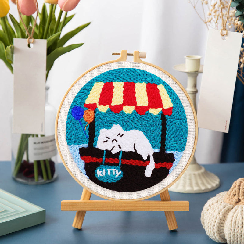 Punch Needle Chat Endormi