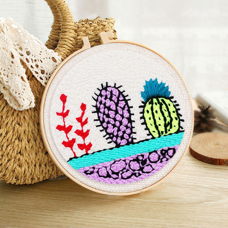 Punch Needle Cactus Sur Fond Blanc