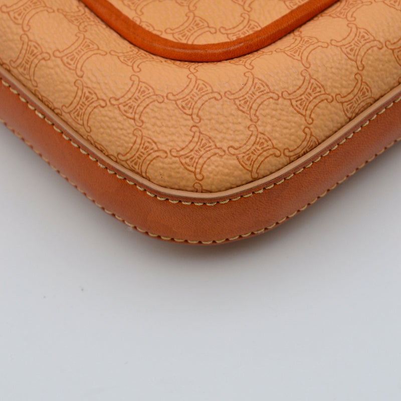 Céline Baguette Vintage Macadam Beige