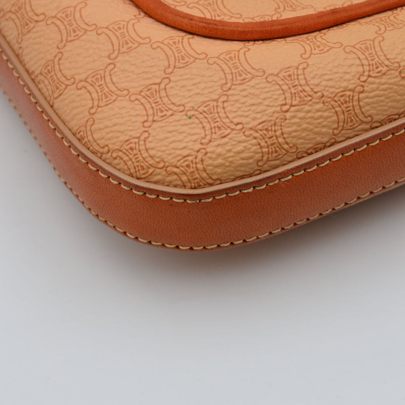 Céline Baguette Vintage Macadam Beige