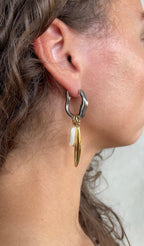 Oval Pearl Earrings