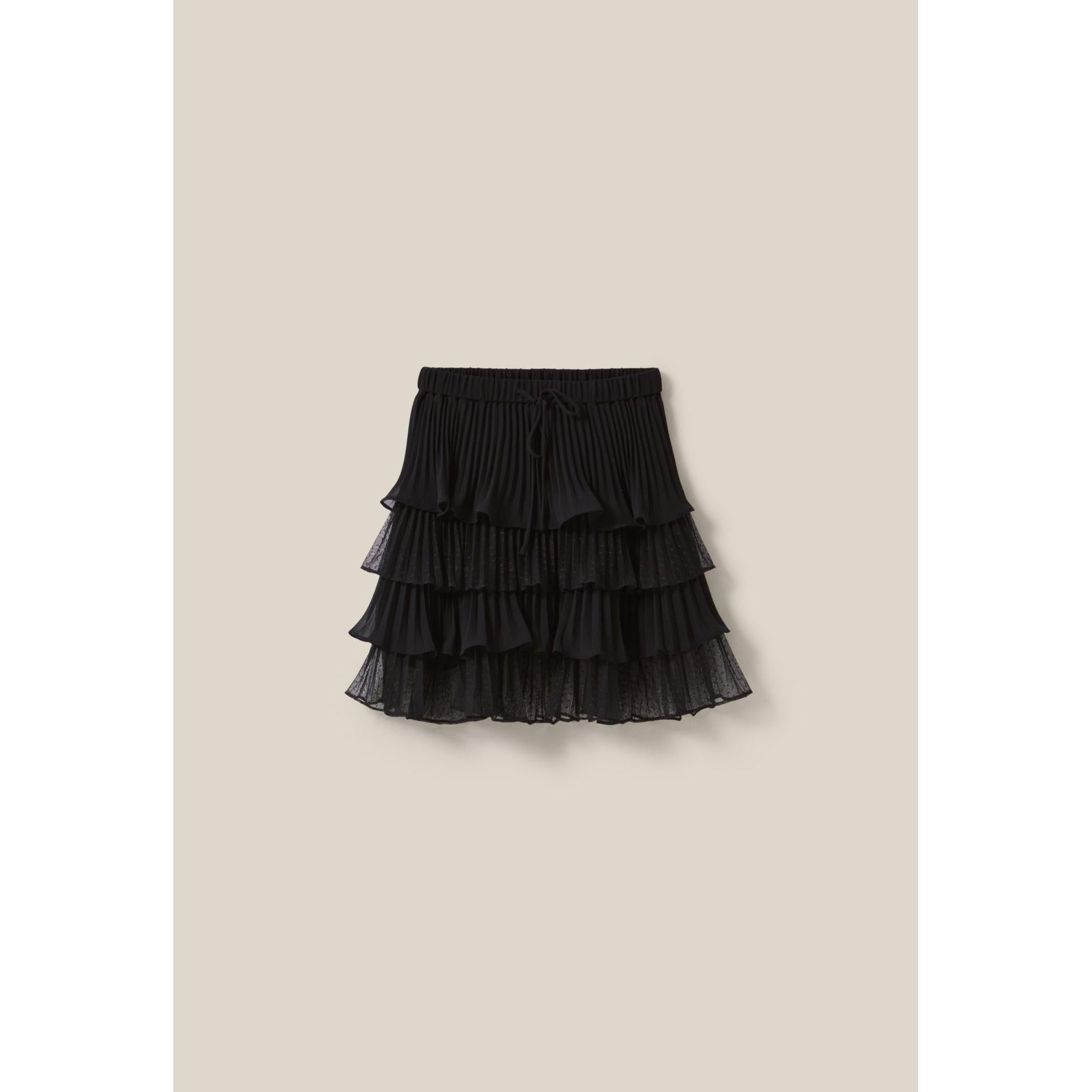 Falda Corta Negra con Volantes