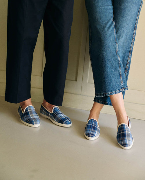 Chausson femme tartan bleu close up duo Angarde