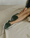 Zapatilla de mujer Angarde de lana verde brillante desgastada 