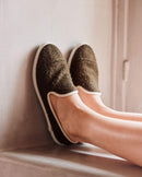 Chaussons femme multi-saisons, kaki close up Angarde