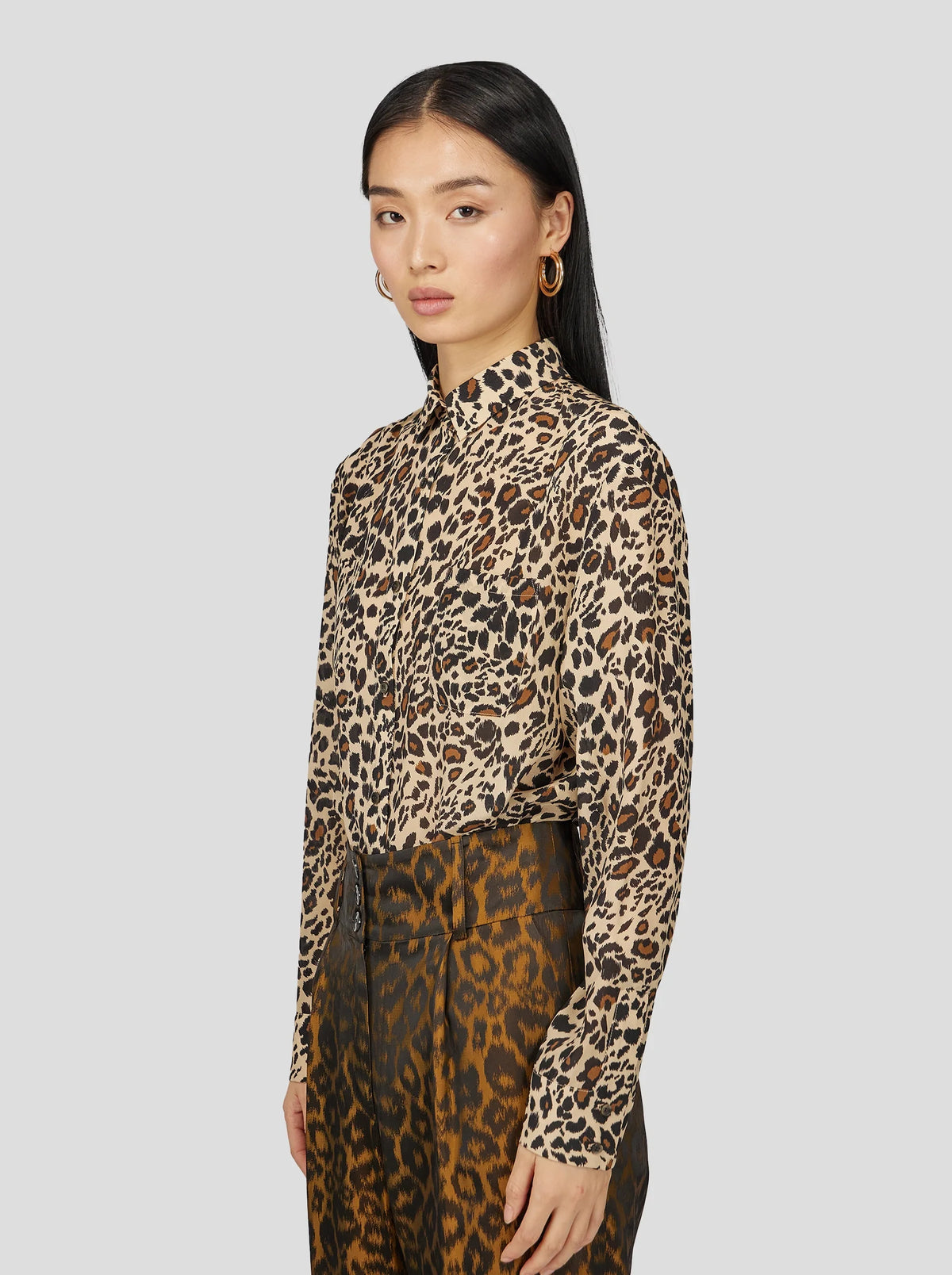 Dori Blouse Met Zijdeachtige Luipaardprint