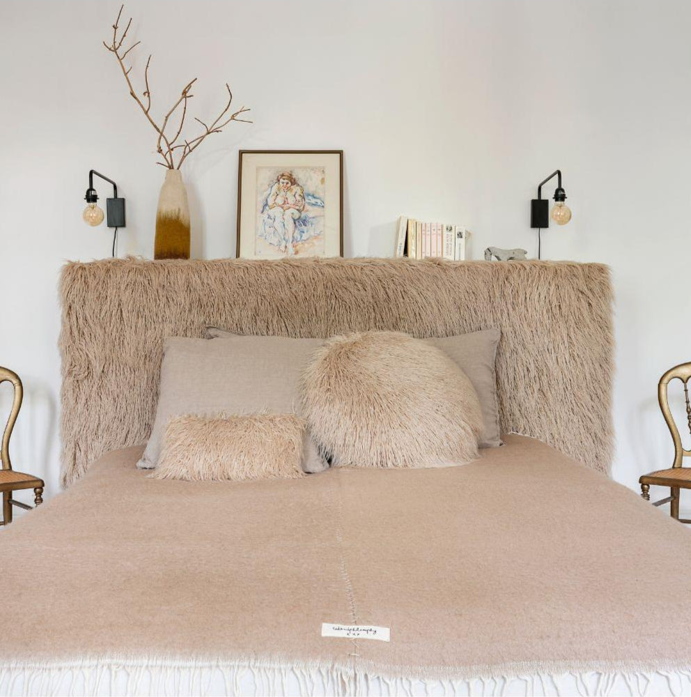 Wool Bedspread - Chichi - Petal