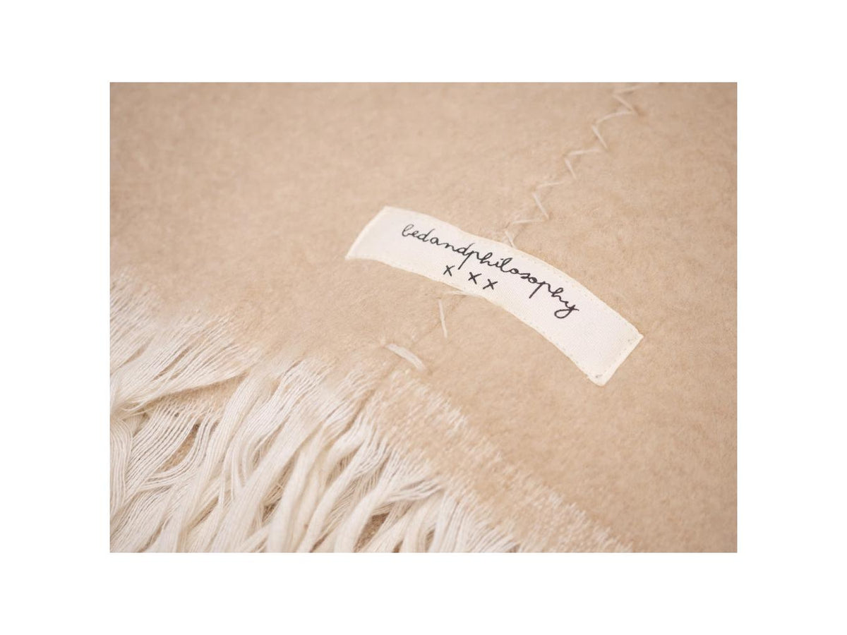 Wool Bedspread - Chichi - Petal