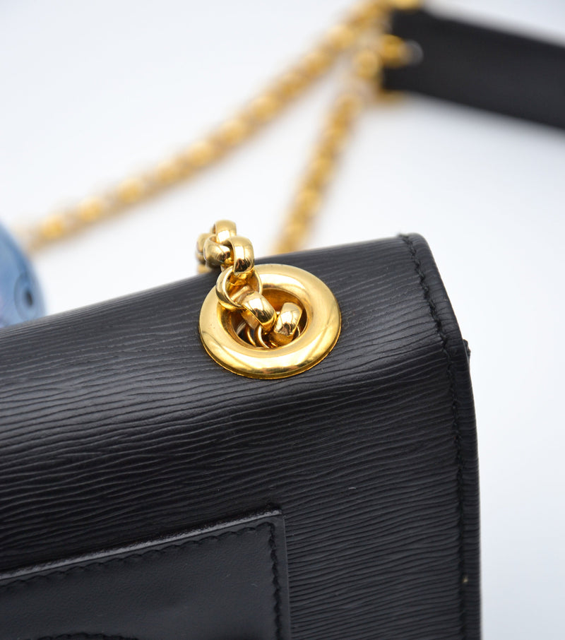 Bolso Chloé Mini De Piel Granulada Negra Con Cadena Dorada
