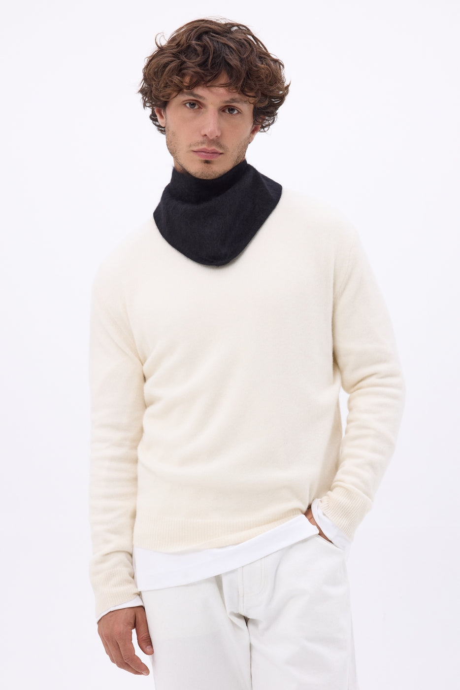 Small Triangle Bandana – Brushed Cashmere Chris - Black - Men