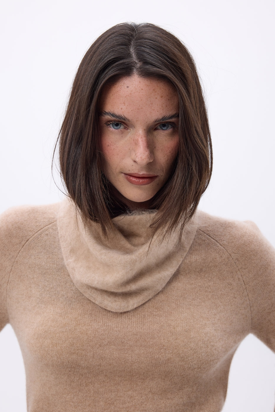 Bandana triangular pequeño – Cachemira cepillada Chris - Beige crema - Mujer