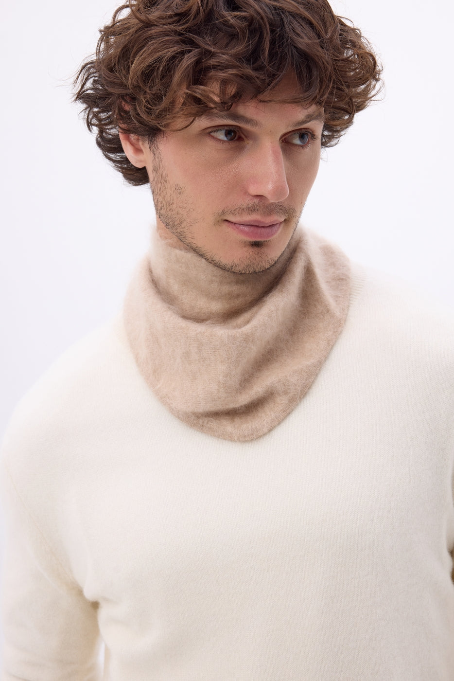 Small Chris Triangular Bandana – Brushed Cashmere - Cream Beige - Men