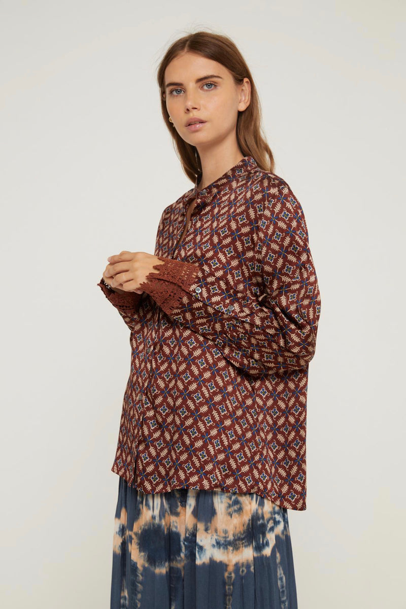 Alany shirt - Mag Wine Print