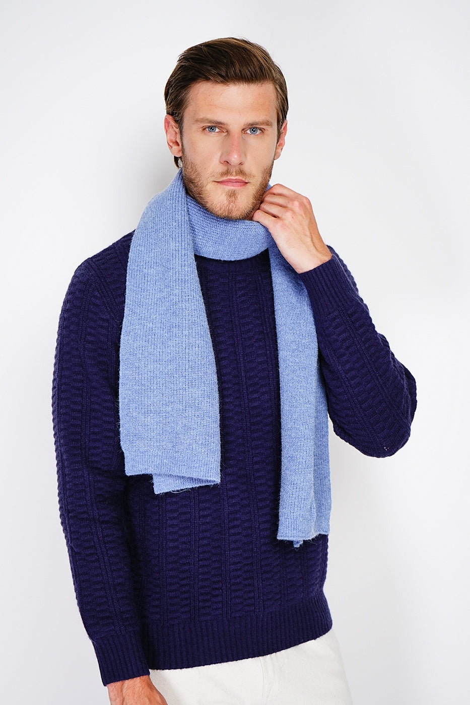 Bufanda de punto canalé – azul vaquero – hombre