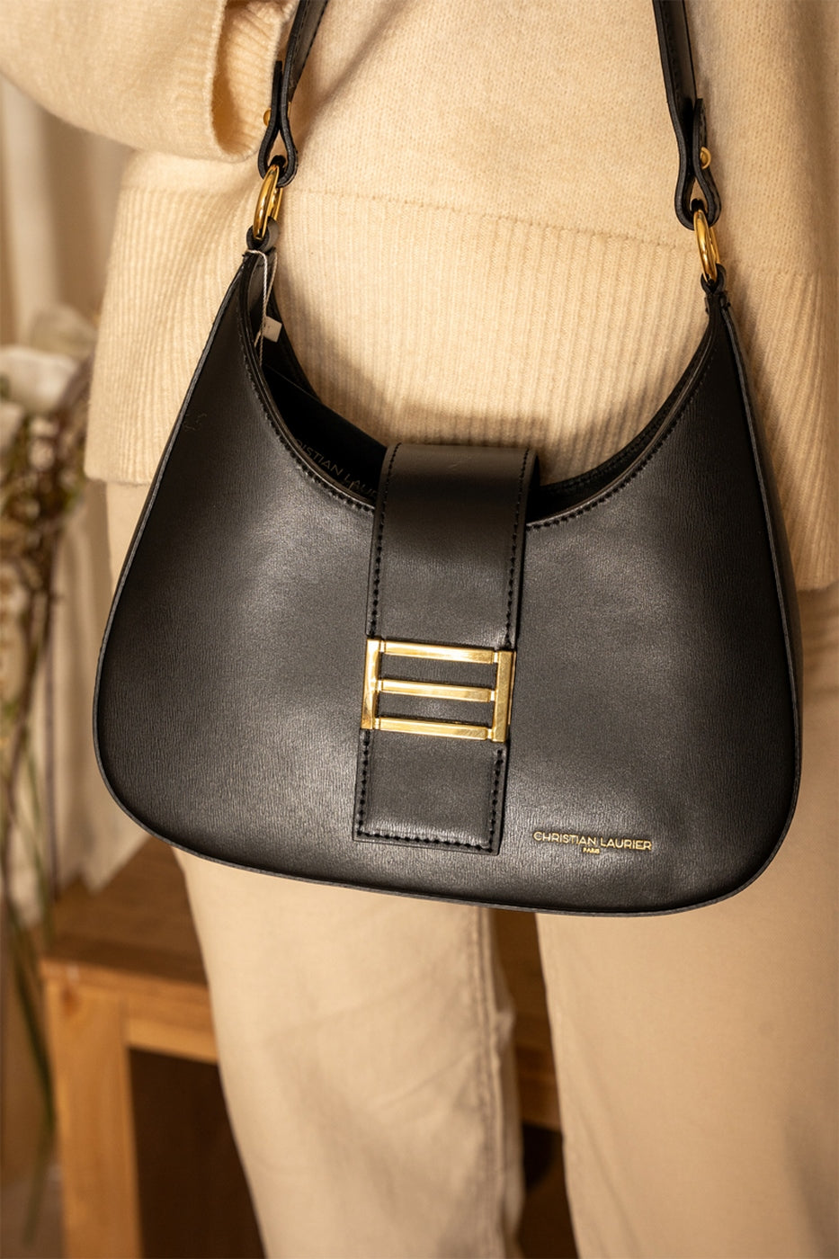 Inaya Shoulder Bag - Black