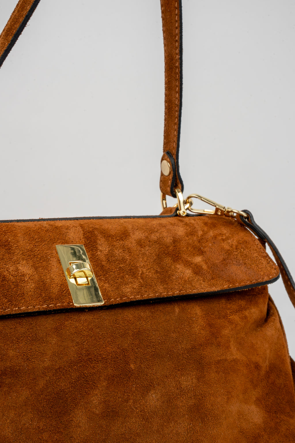 Ami Shoulder Bag - Camel