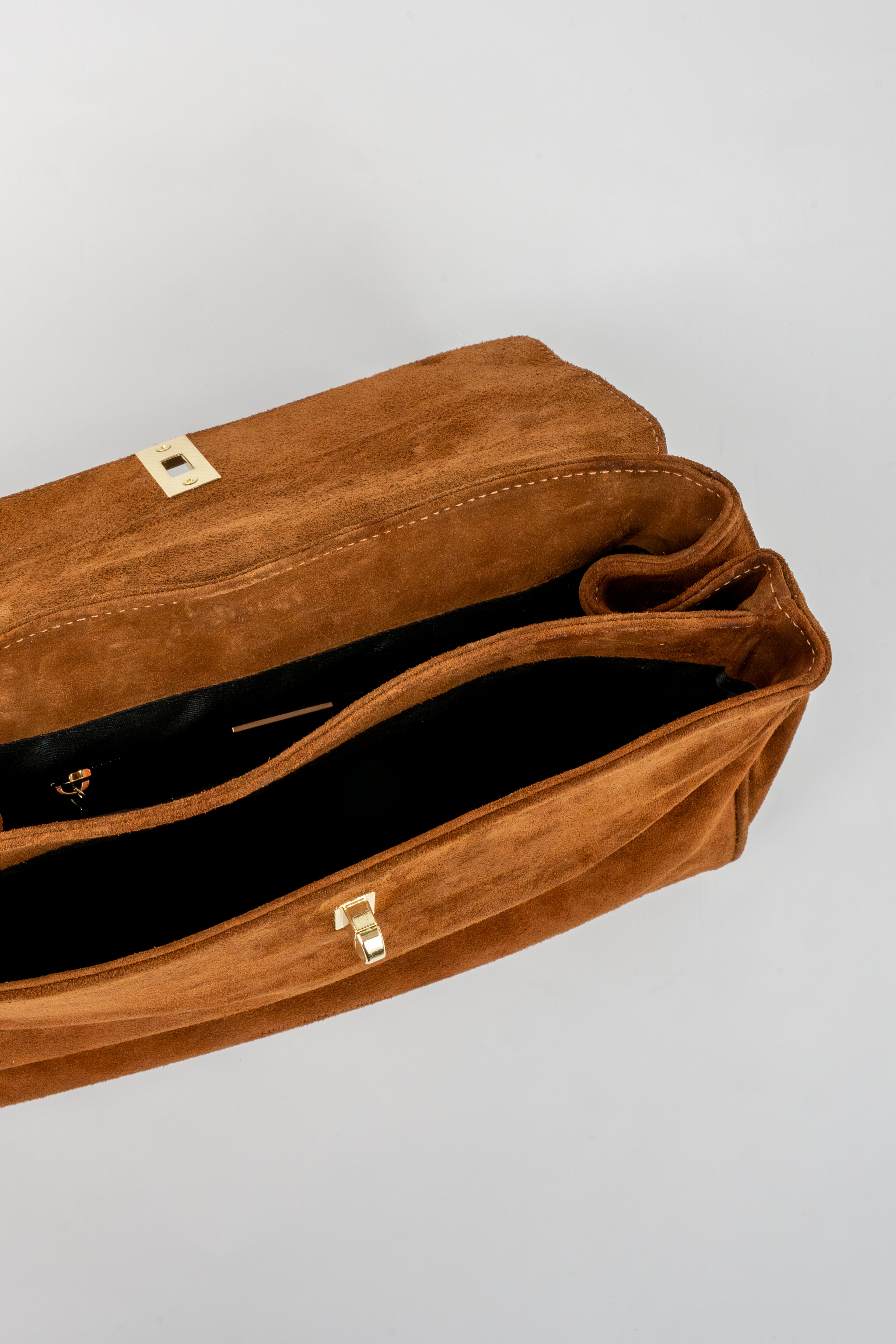 Ami Shoulder Bag - Camel