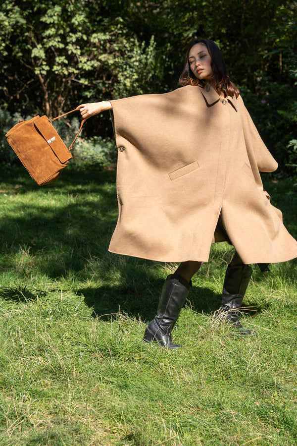 Ami Shoulder Bag - Camel