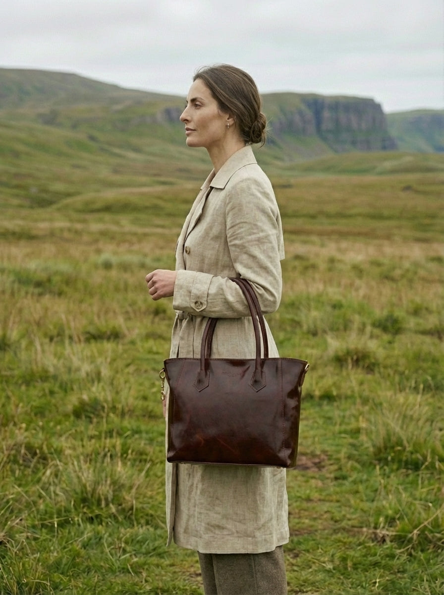 Aurora Shoulder Bag - Brown