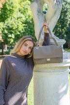 Axelremsväska Ilana - Taupe
