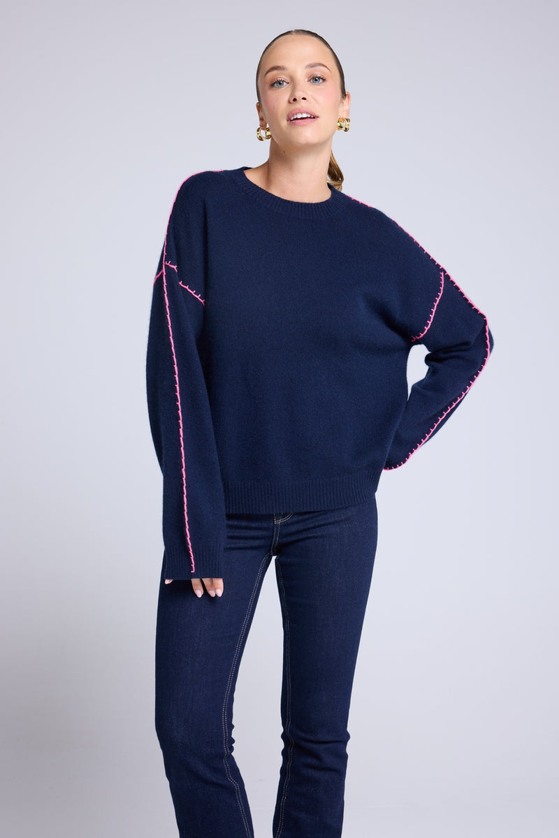 Pull Col Rond Oversize Surpiqures Clarisse - Bleu Marine Rose Fluo