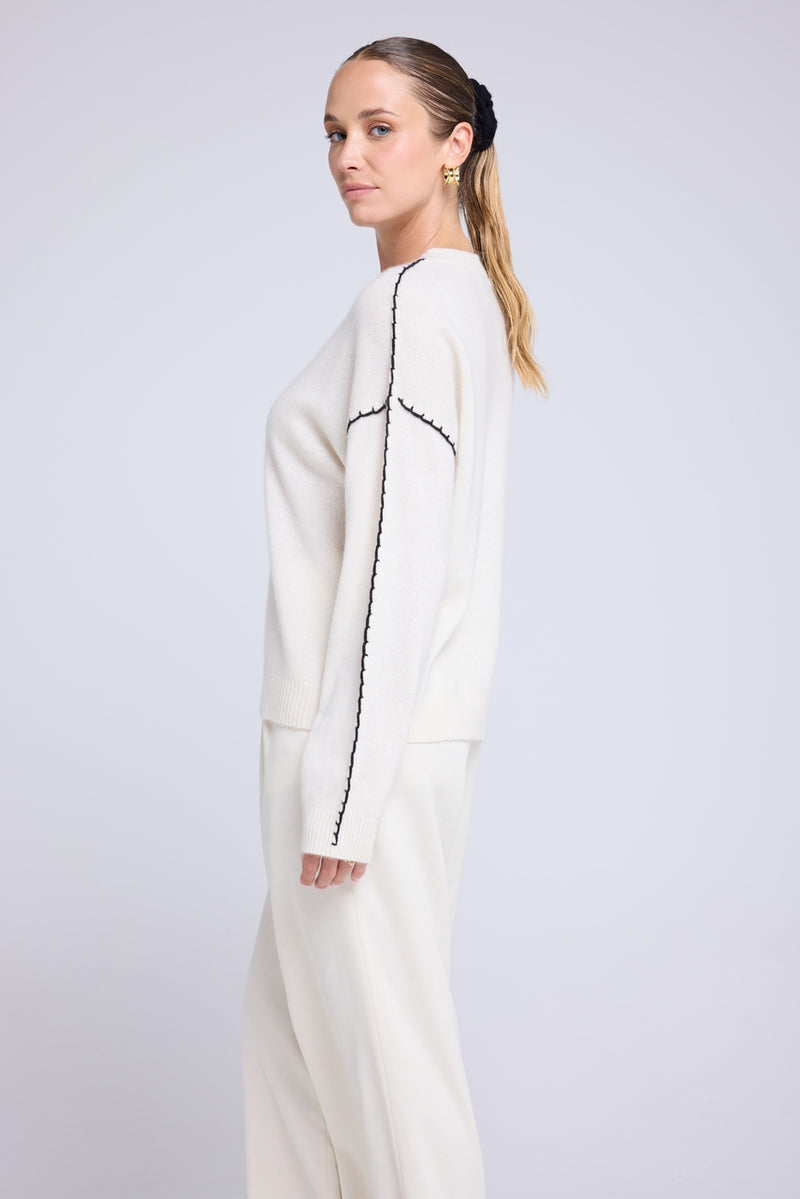 Pull Col Rond Oversize Surpiqures Clarisse - Blanc Noir