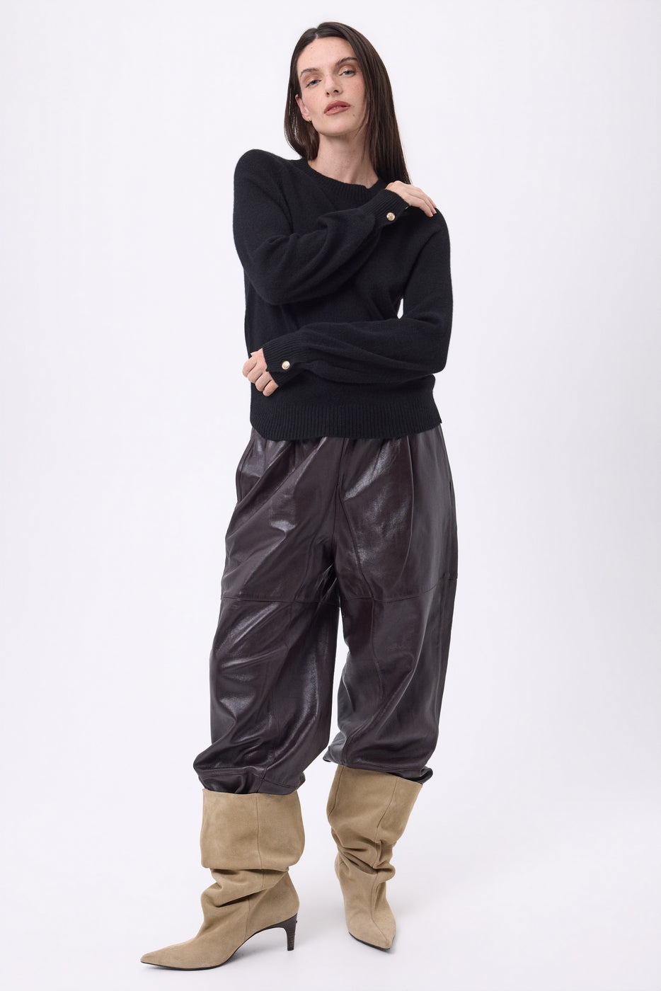 Clip Crew Neck Jumper With Rib Cuff Buttons - Black - Women