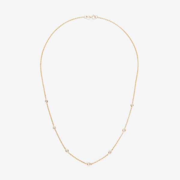 Diamanta – Collana "Sunshine" Diamanti 0,22/7, collana sottile dorata con piccoli diamanti, su sfondo bianco