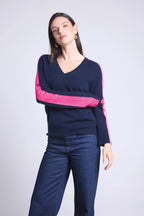 Pull Col V Bande Rose Coline - Bleu Marine Et Rose Fluo - Femme