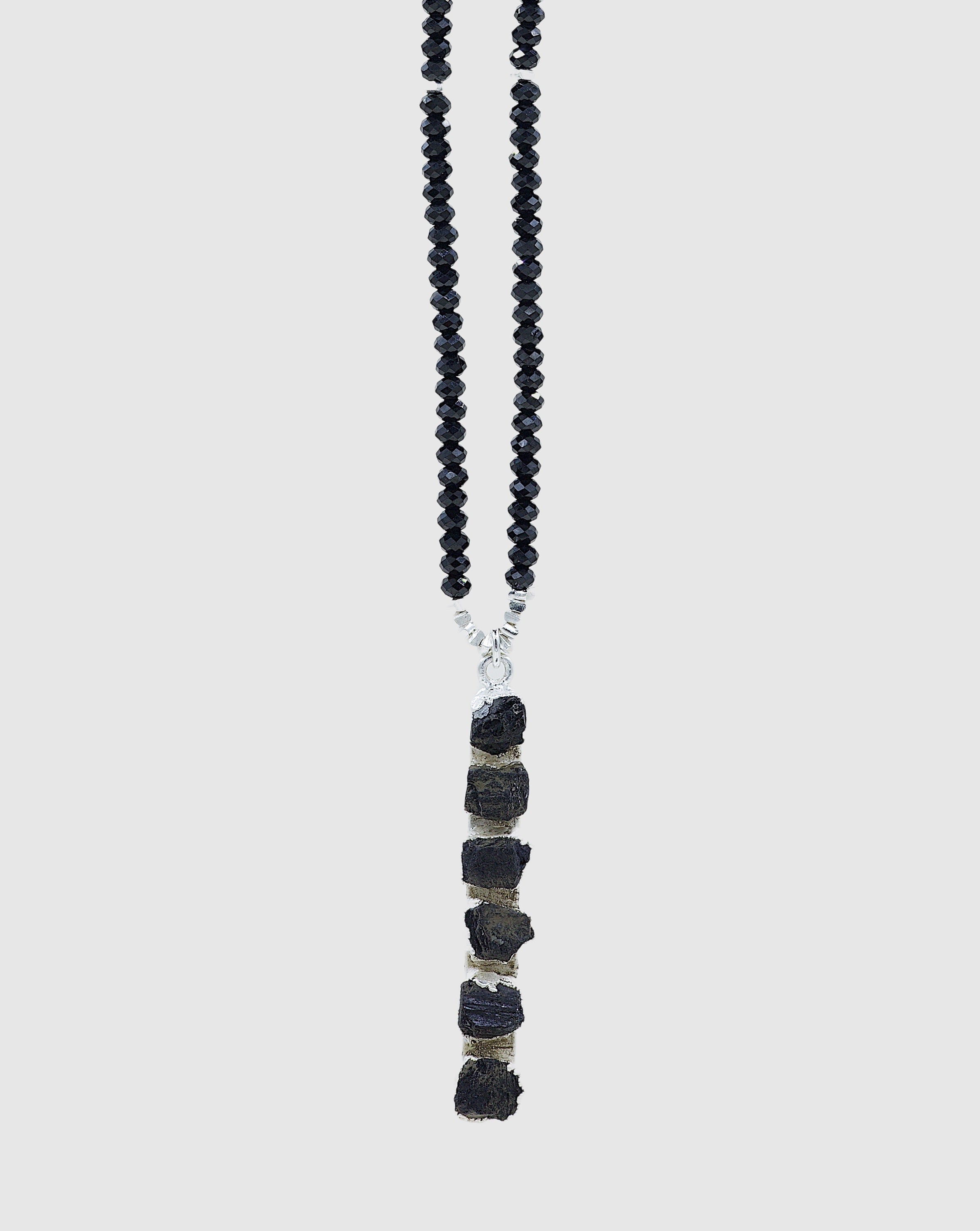 Collar Cairo Espinelas