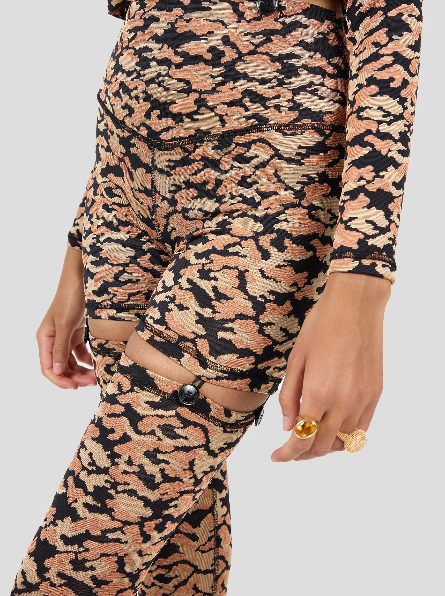Conjunto Lexxie En Punto Feline
