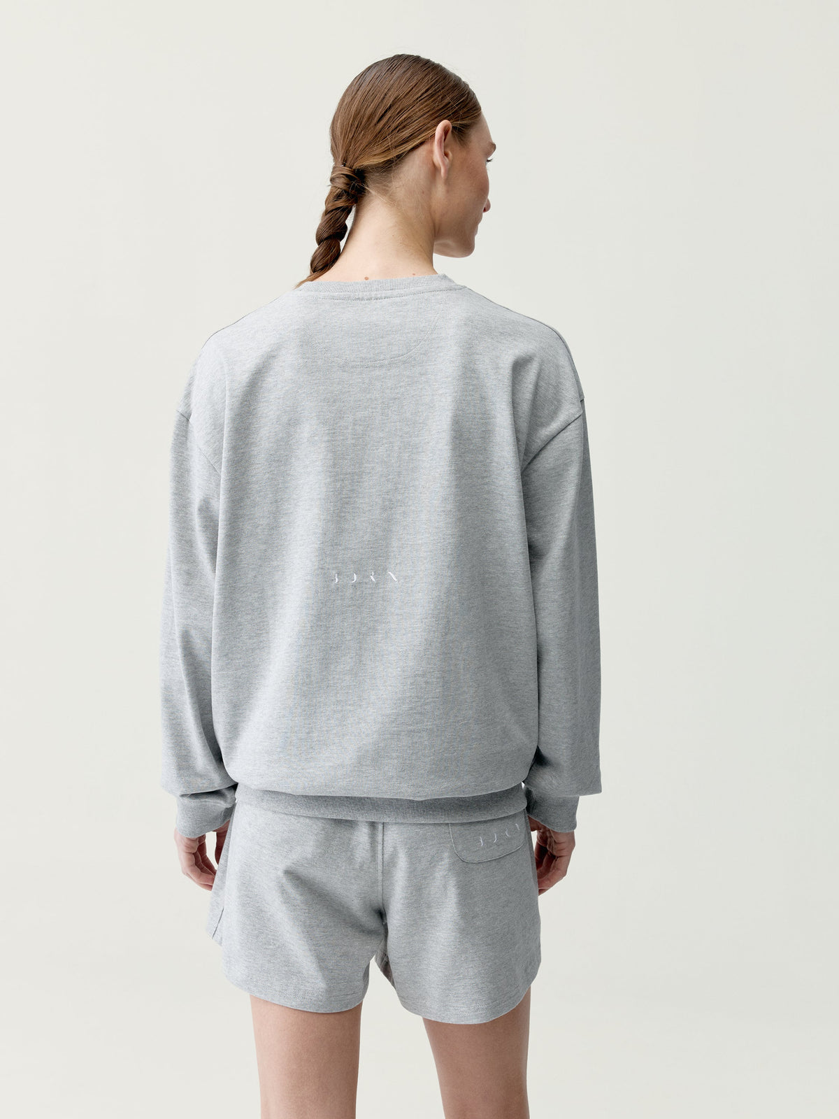 Kurzes Sweatshirt – Hellgrau Meliert – Damen