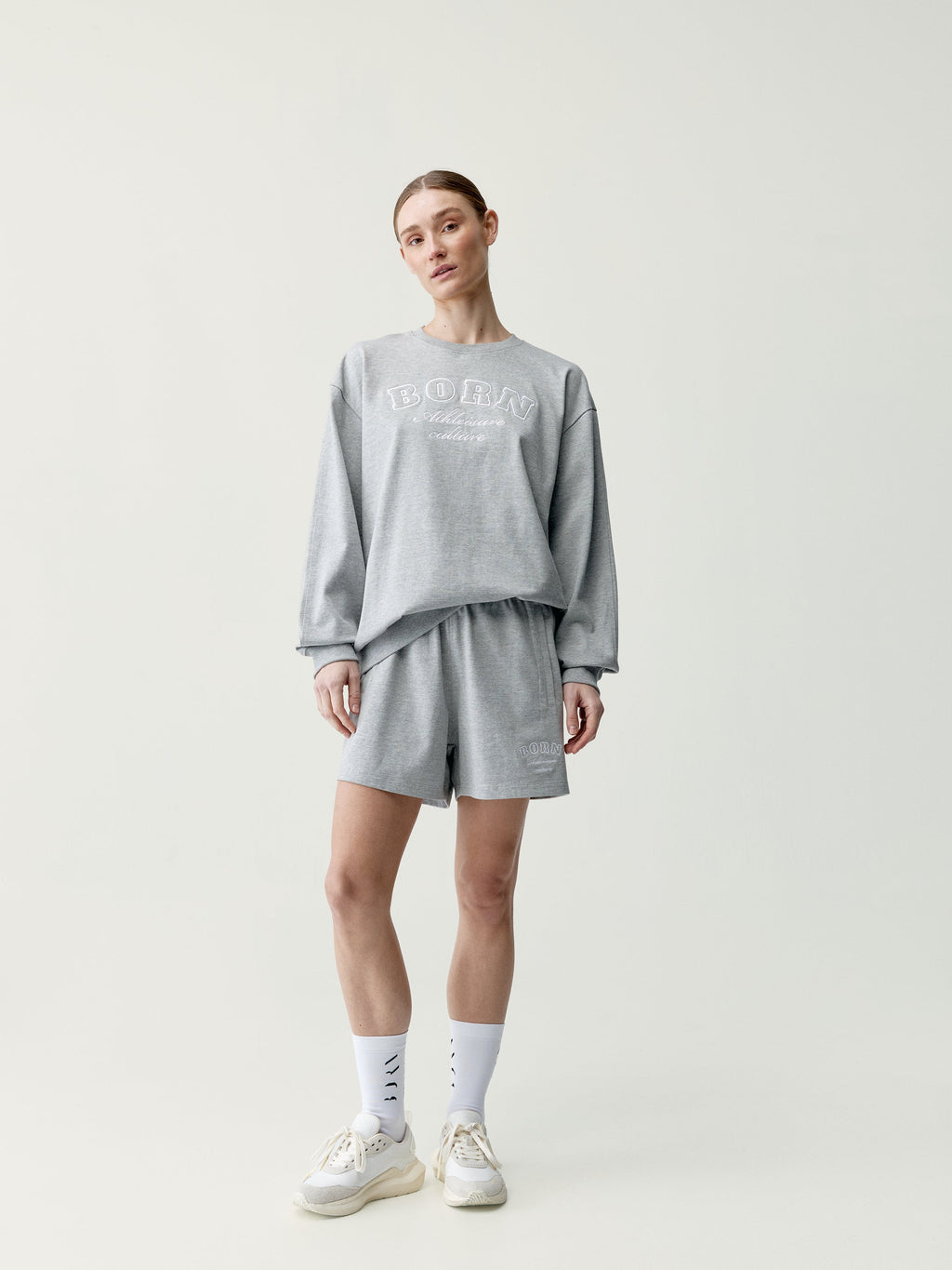 Kurzes Sweatshirt – Hellgrau Meliert – Damen