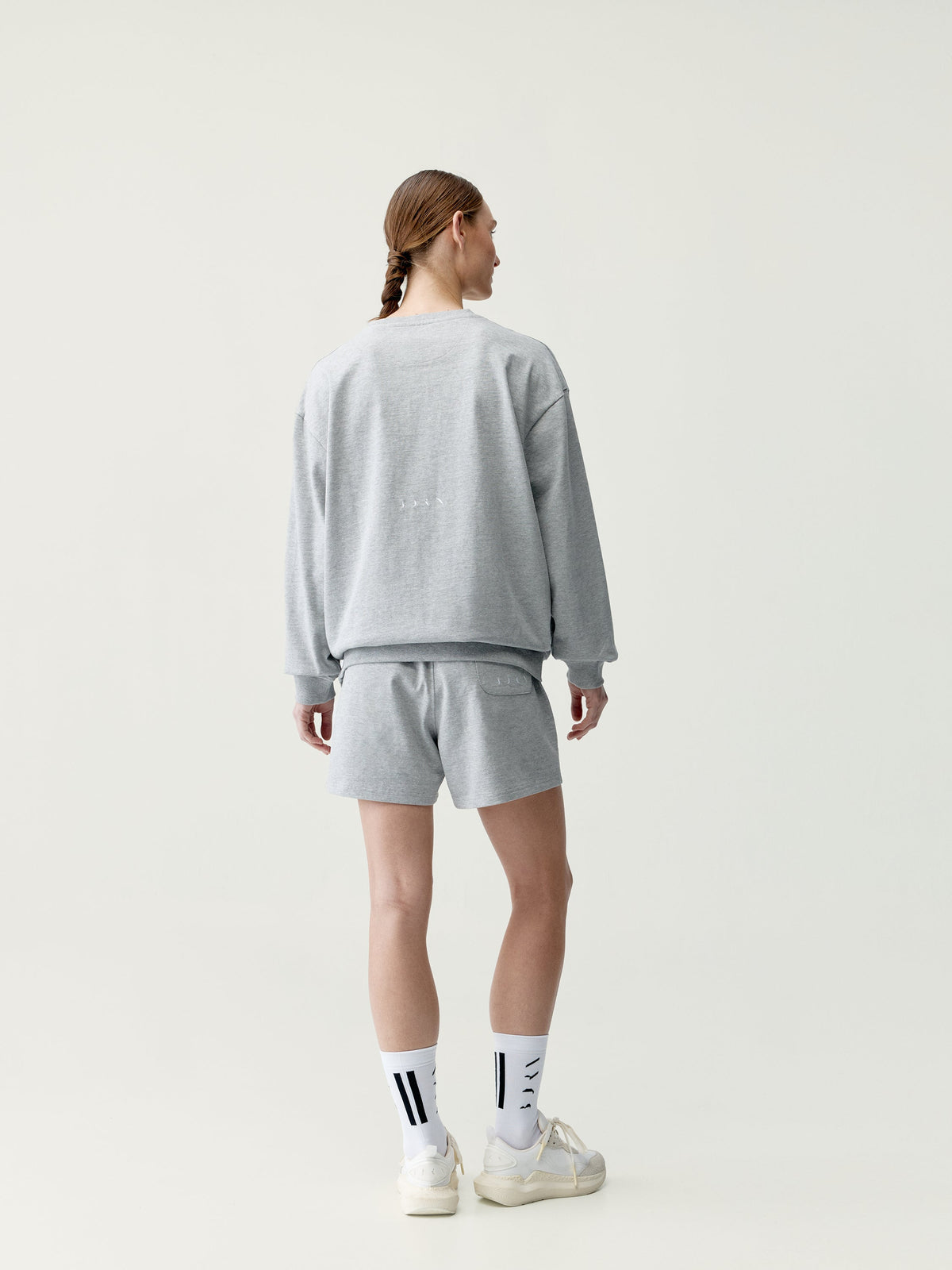 Kurzes Sweatshirt – Hellgrau Meliert – Damen