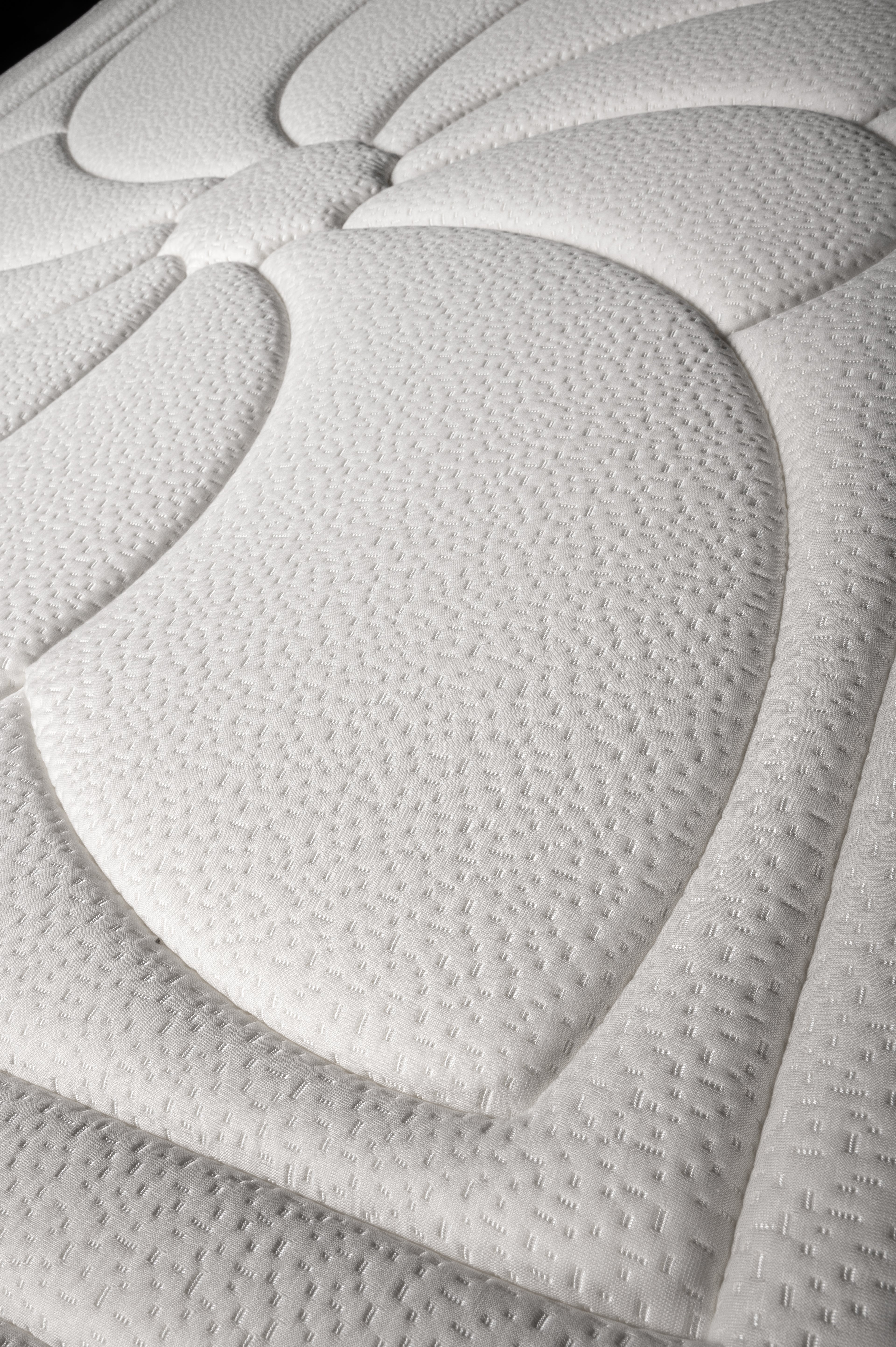 Fontainebleau - Mattress + Box Spring Set - White/Grey