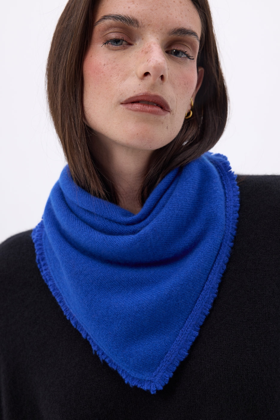 Bufanda bandana triangular lisa Cozy - Azul rey - Mujer
