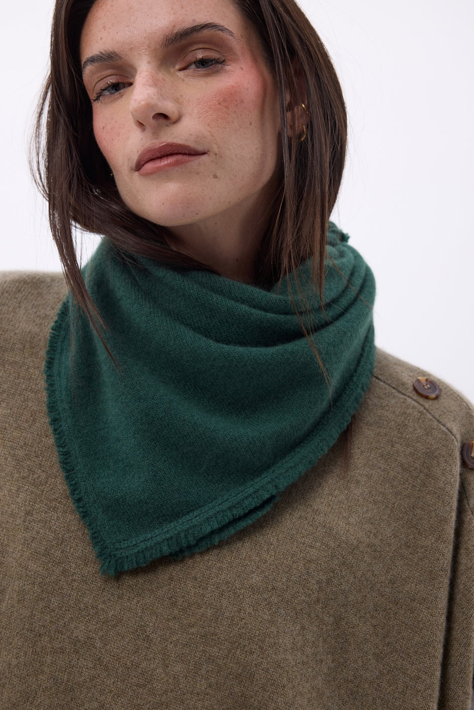 Sciarpa Bandana Triangolo Tinta Unita Cozy - Verde Bottiglia - Donna - 100% Cashmere