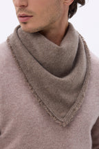 Einfarbiger Dreiecks-Bandana-Schal Cozy – Khaki Meliert – Herren – 100 % Kaschmir