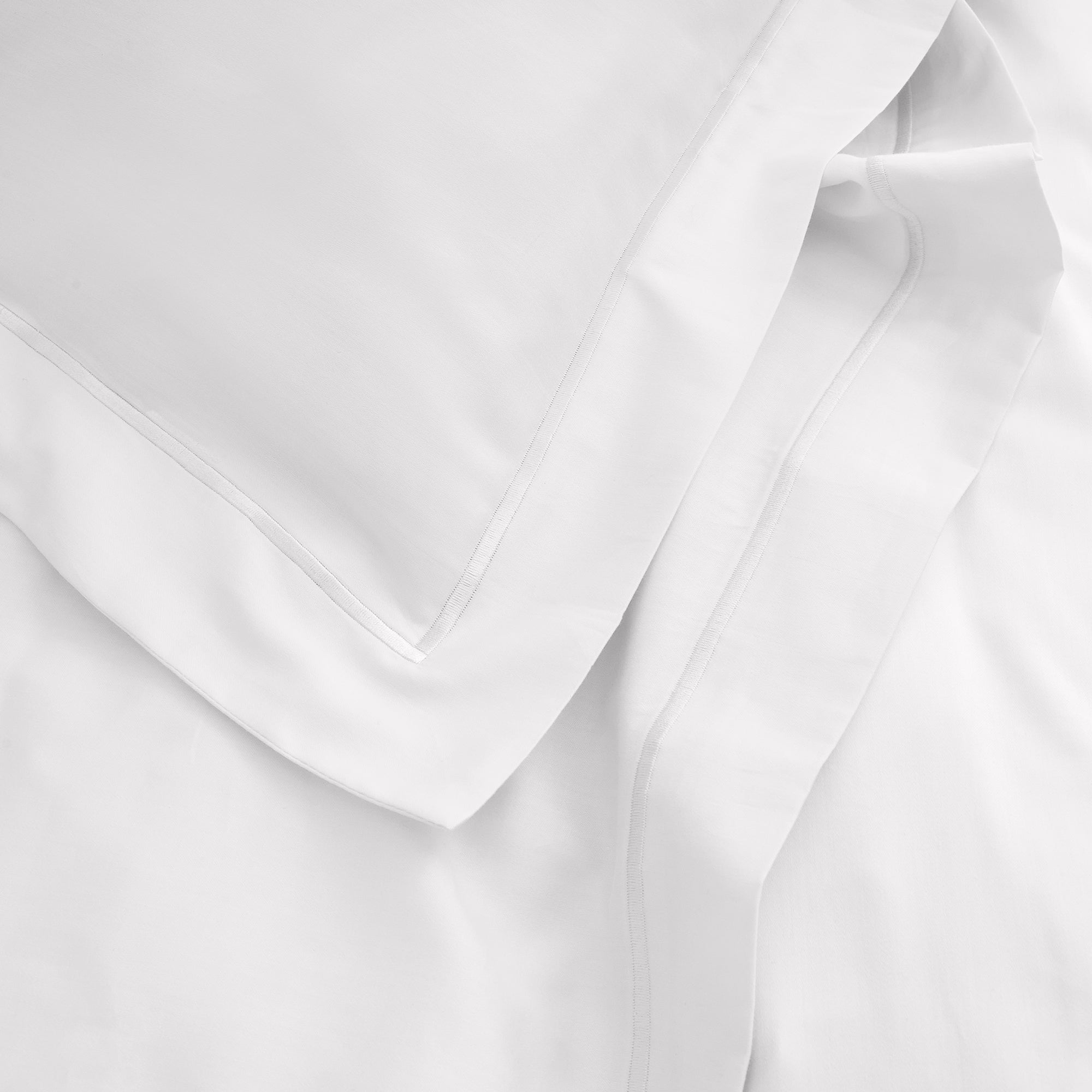 “Prestige” Pillowcase – Cotton Satin – White