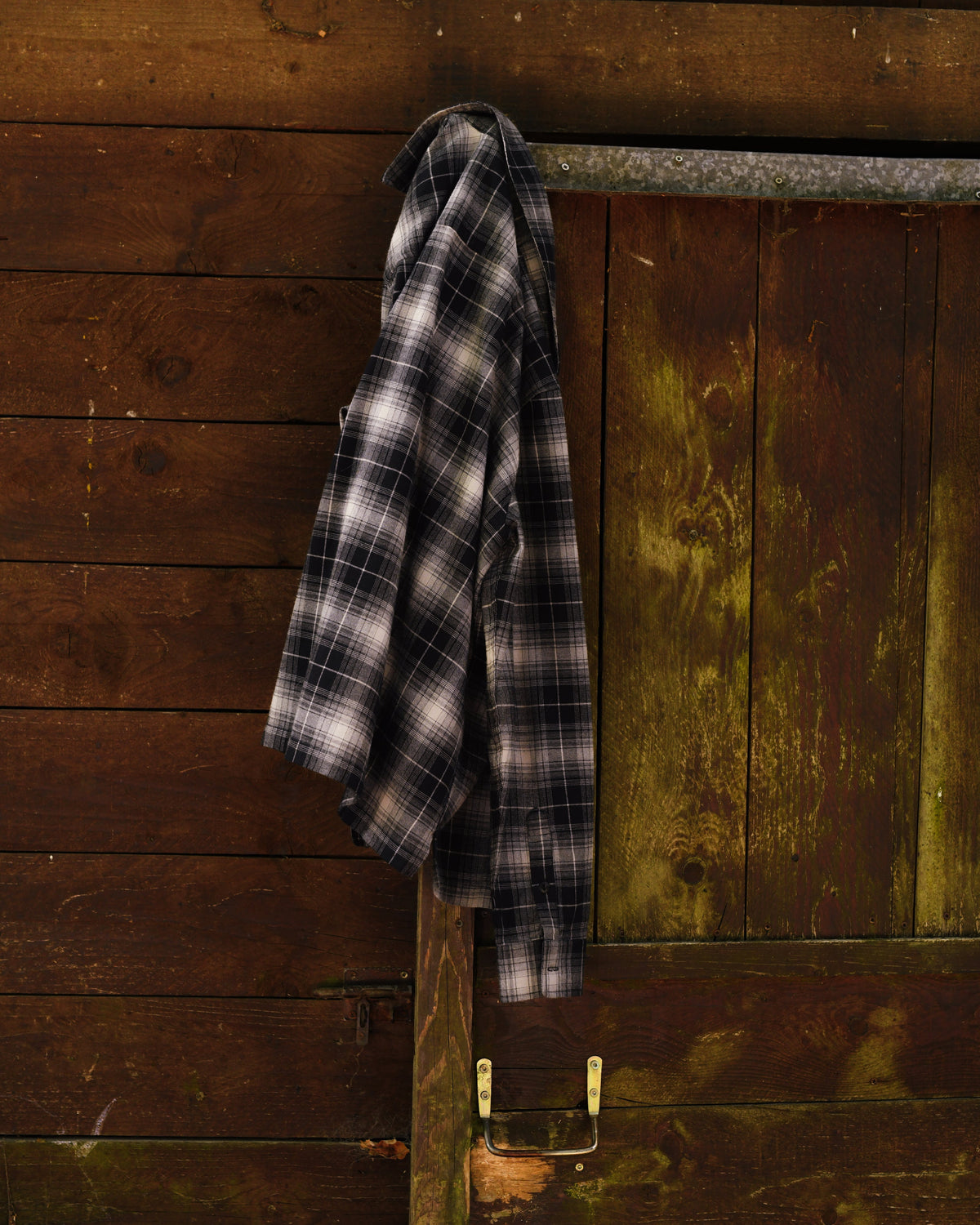 Benton Shirt - Charcoal
