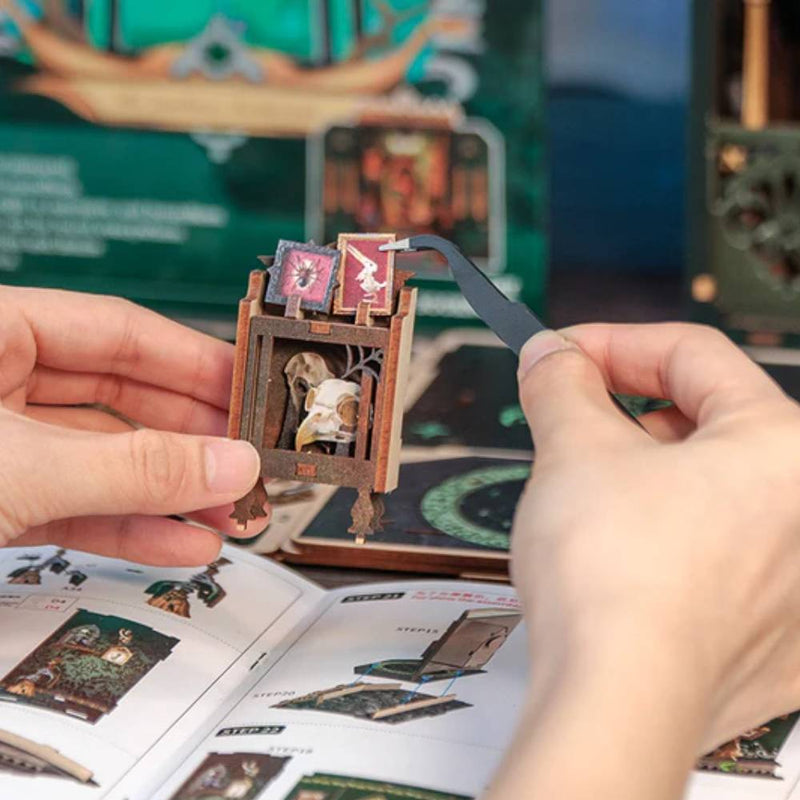 Book Nook - L'Herbier Des Ombres