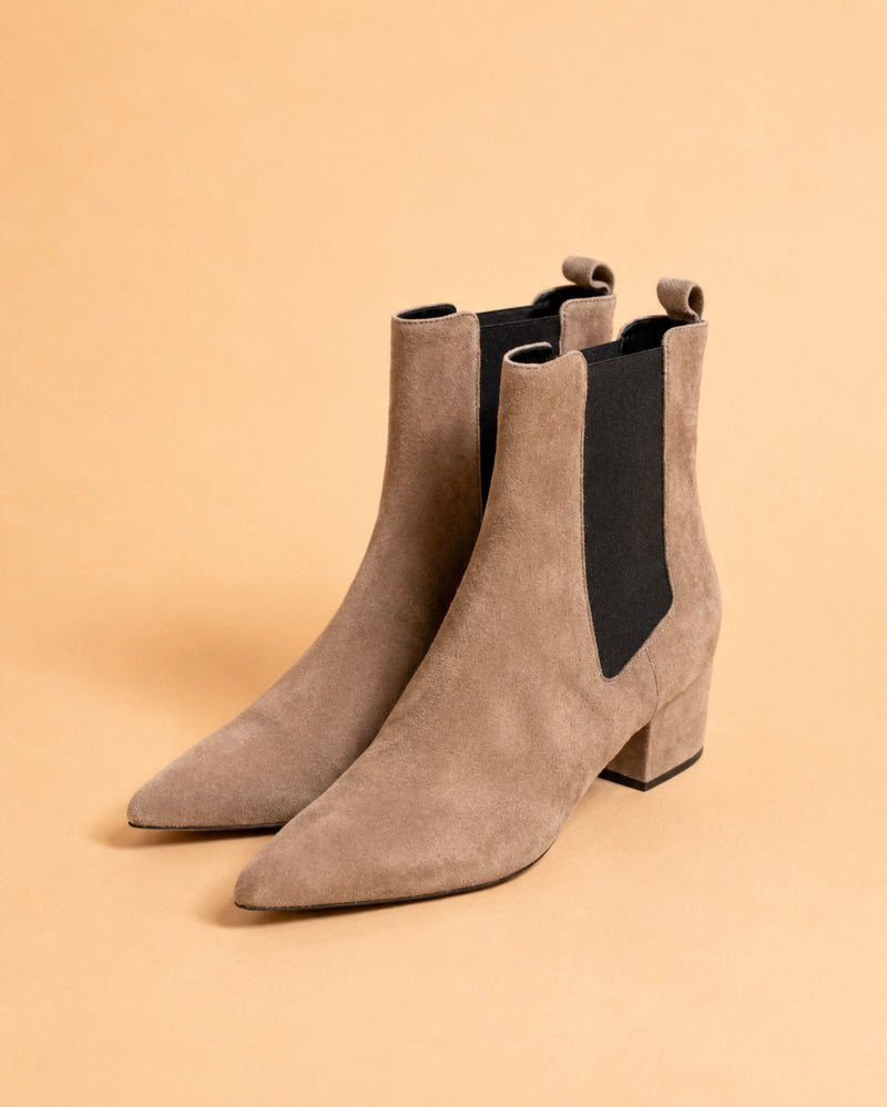 Ziggy Ankle Boot In Maple Suede