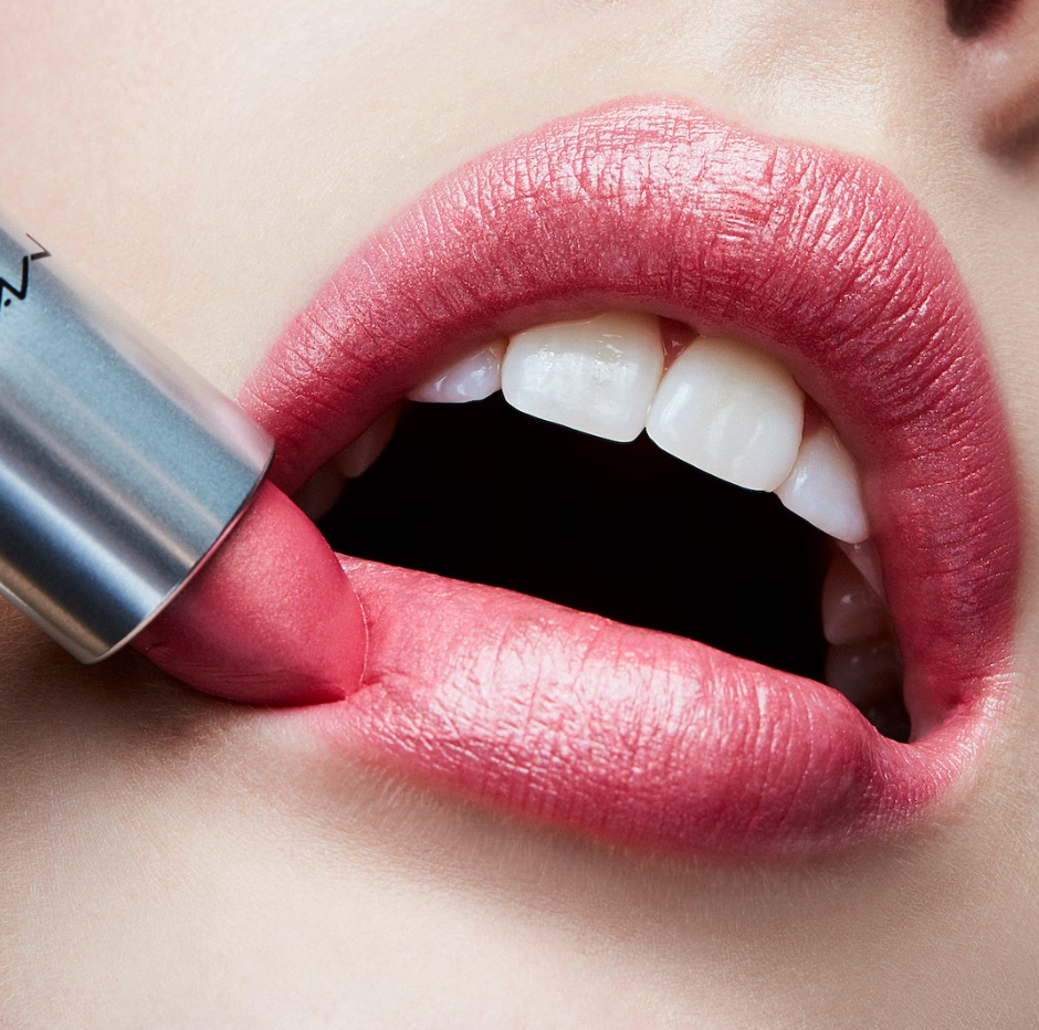 Barra De Labios Frost - Acabado Escarchado - Bombshell