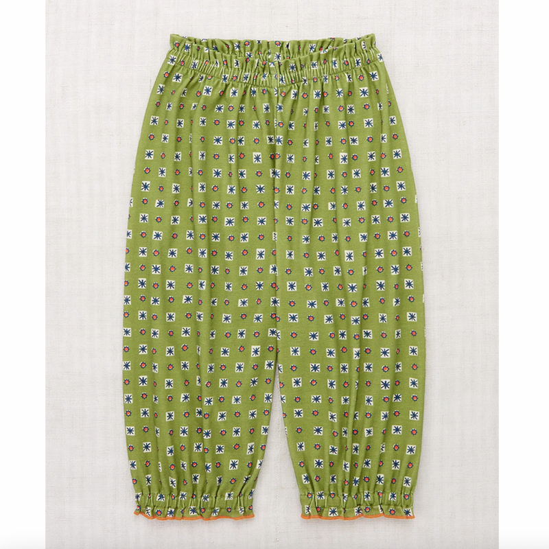 Balloon Capri camper puff star pants - Misha & Puff selection available on www.amaetc.com, eco-friendly concept store for children